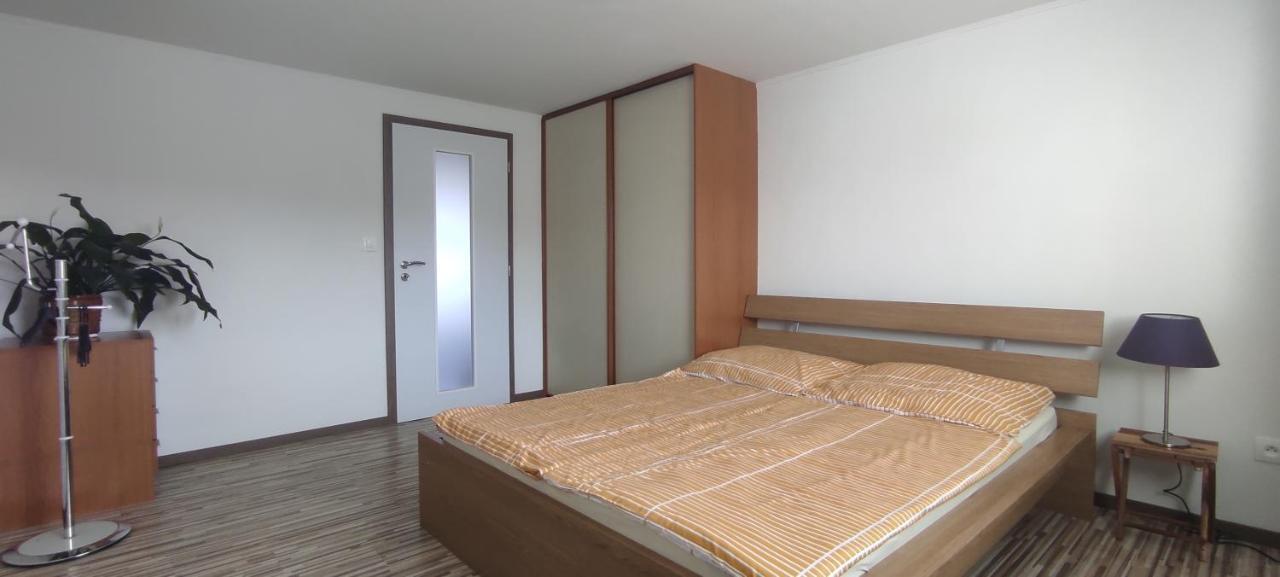 Apartman S Vyhladom Na Bojnicky Zamok Бойнице Екстериор снимка