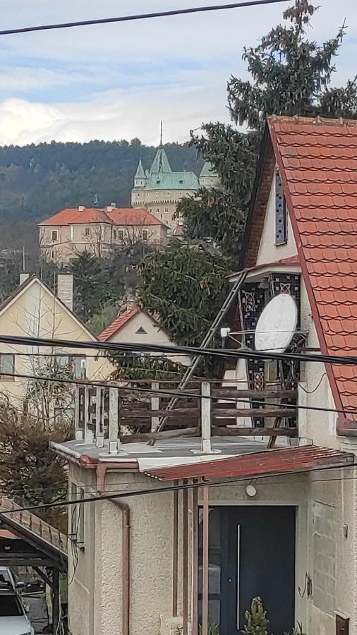 Apartman S Vyhladom Na Bojnicky Zamok Бойнице Екстериор снимка