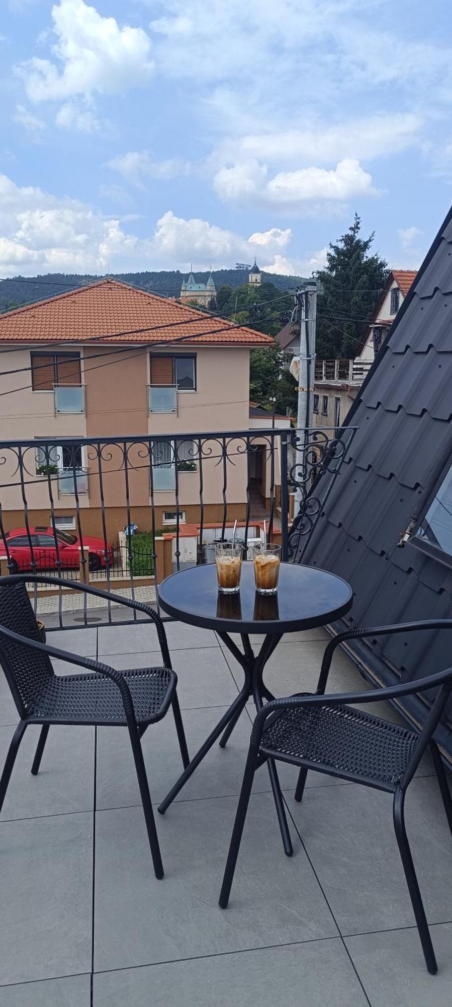Apartman S Vyhladom Na Bojnicky Zamok Бойнице Екстериор снимка