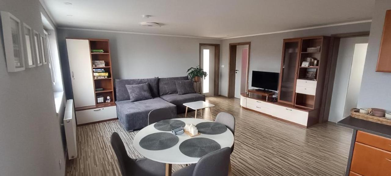 Apartman S Vyhladom Na Bojnicky Zamok Бойнице Екстериор снимка